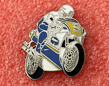 T11 Pins MOTO SUZUKI RGV 500 GP Grand Prix Demons et Merveilles Badge Lapel Pin