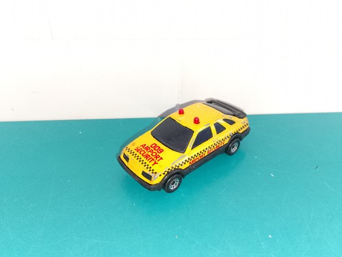 1705262 voiture matchbox - voiture, 1/64