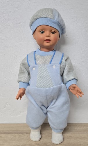 Ancienne poupée plastique