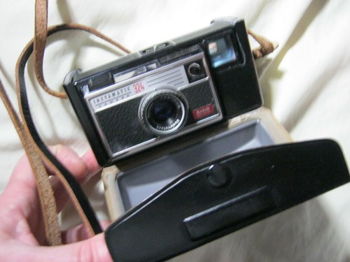 Kodak instamatic 324 camera - instamatic,