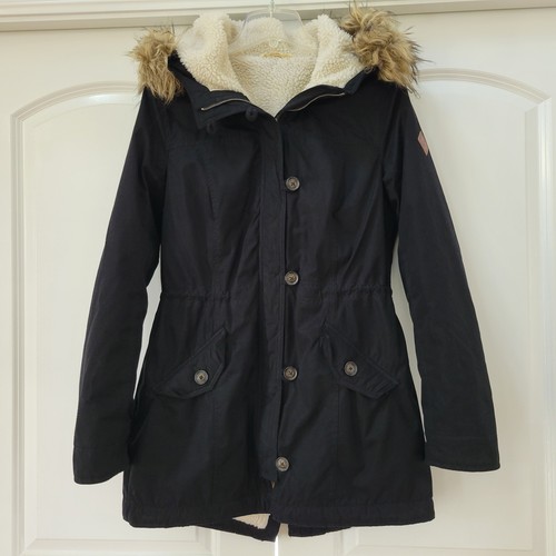 Hollister black faux fur - black,
