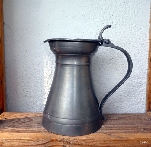 Pichet aiguiere couverte - pichet,