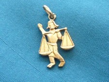 pendentif en plaqué or, Signe