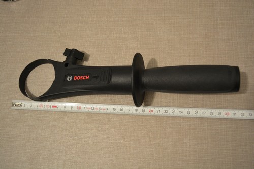 Poignée latérale bosch.