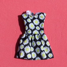 Robe noire fleurs pour poupée Barbie Mattel vintage