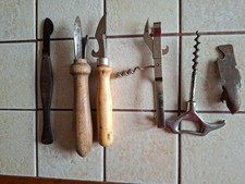 6 outils, tire-bouchon décapsuleur, serpette, ouvre-boite