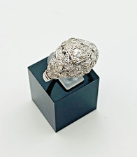 Bague ancienne en or blanc 18 carats et diamants – motif floral – 615 003