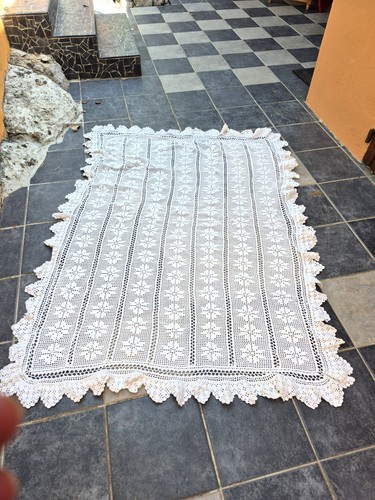 Couvre lit crochet - couvre, blanc