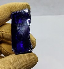 250-300 ct saphir bleu naturel