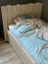 lit enfant 90x200 alinéa bois façon cabane avec 2 tiroirs et sommier et matelas