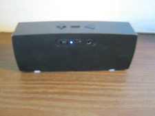 Bluetooth portable speaker