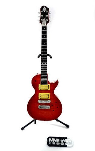 F87 925 guitare - légende, par