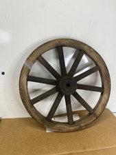 Roue de Charette en bois ancien pour décoration dans son jus 41cm diamètre