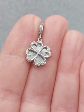 Trèfle A 4 Feuilles Et Strass Pour  Pendentif,  Charm's,  Breloque