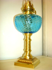 SUPERBE LAMPE à PETROLE en