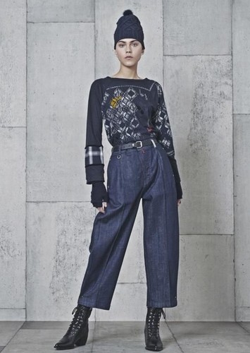 Superbe pull leger high use - pull, by
