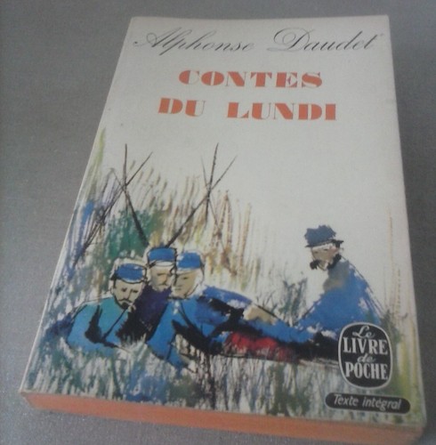 Livre poche contes - -,