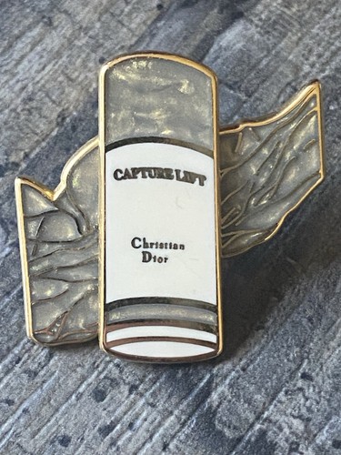 Pins pin badge - pin’s, broche