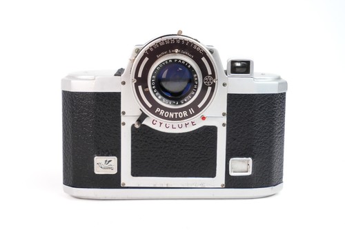 Appareil photo moyen - format, le