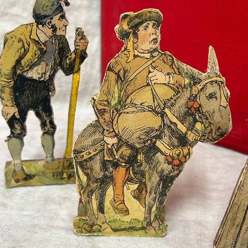 Petites figurines petit - petites,