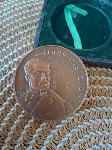 Médailles louis pasteur - médailles,