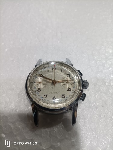 Belle montre chronographe