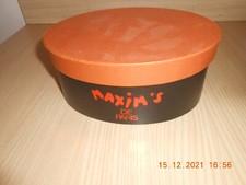 Boite à friandises ovale MAXIM'S DE PARIS avec 5 petites boîtes en fer vides