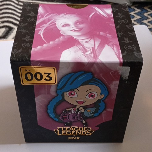 Riot games figurine - games, jinx