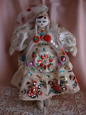 GRANDE POUPEE EN BOIS ET TISSU