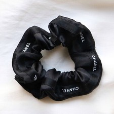 Chouchou upcyclé ruban Chanel