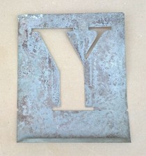Ancien POCHOIR "Y" LETTRE déco cuisine salon industrielle usine atelier garage