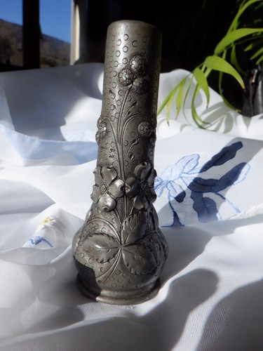 Petit vase fraisiers art - vase, fraisiers,