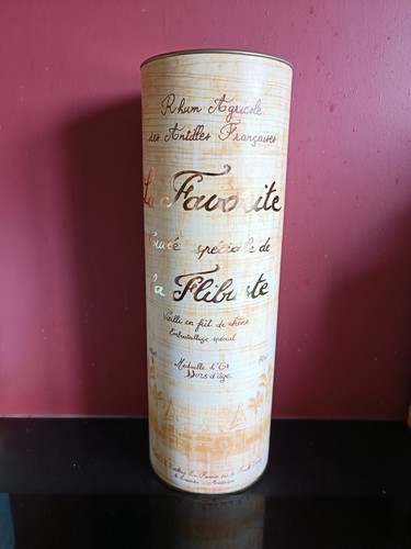 Bouteille rhum flibuste - de, la