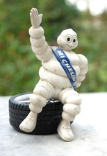 Diffuseur Publicité bibendum Michelin sur ressort  année 2005 NOY25MIC001