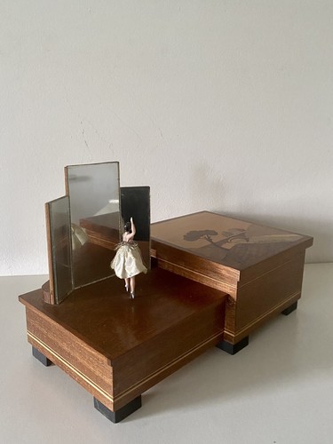 Boîte musique reuge - à,