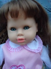 POUPEE FIBA DE 50 CM AUX LONGS