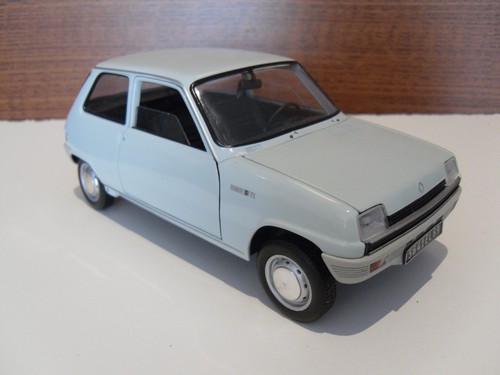 Voiture renault solido au - voiture,