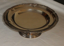 Coupe sur pied douche XIXème VICTOR SAGLIER en métal argenté décor FEUILLAGE