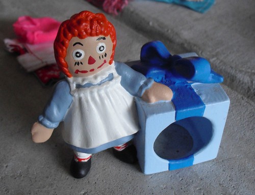 Vintage 1974 ceramic - 1974, raggedy