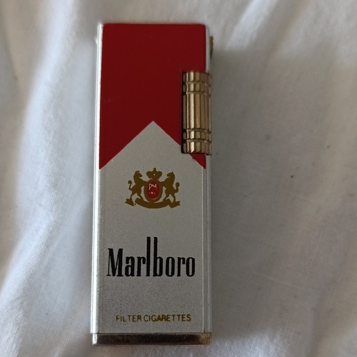 Marlboro briquet gaz - à,