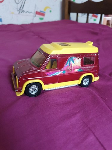 Voiture van vintage majorette - voiture,