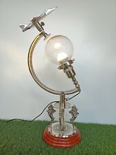 Ancienne lampe de table boule en verre dessus avion sur socle rond boussole n...