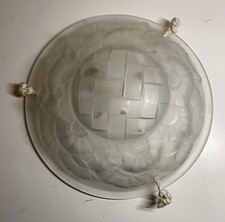 Belle et ancienne vasque, lustre en verre moulé, pressé signée Degué Art déco