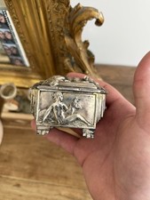 Coffret/Boite À Bijoux & Art Déco & Femme & Chien & Relief 