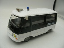 Voiture Miniature NOREV 1/43 eme PEUGEOT J7 Police