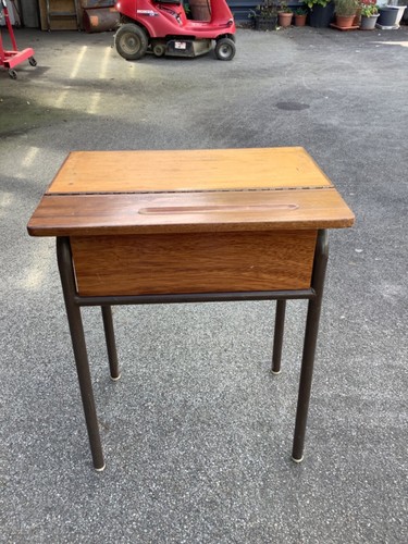Bureau écolier ancien