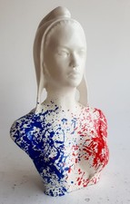 SPACO signe MARIANNE BARDOT