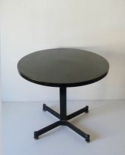 Table basse pied - table, metal