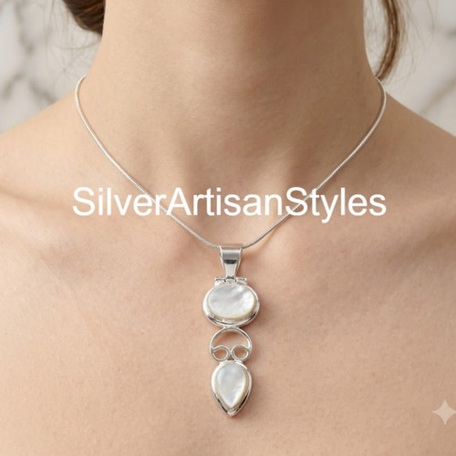 Collier chaîne fait - main, en