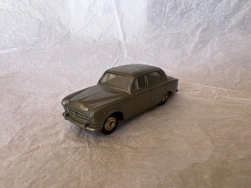 Dinky toys peugeot - toys,